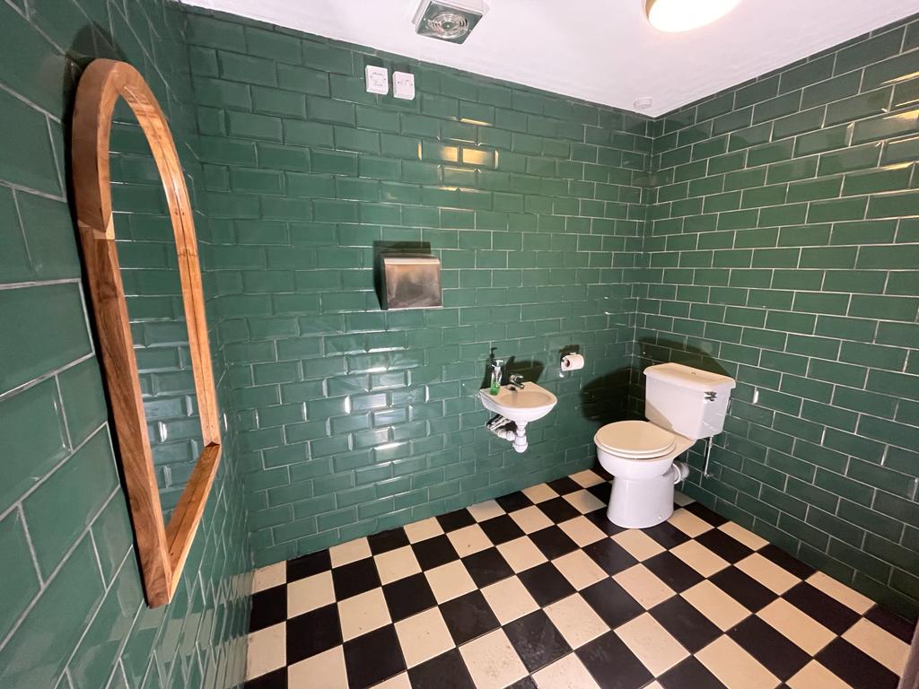 Bathroom tiling by Mainty